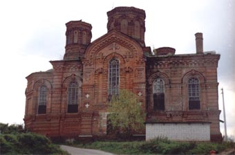 Church in Lezhnevo (20 kB)